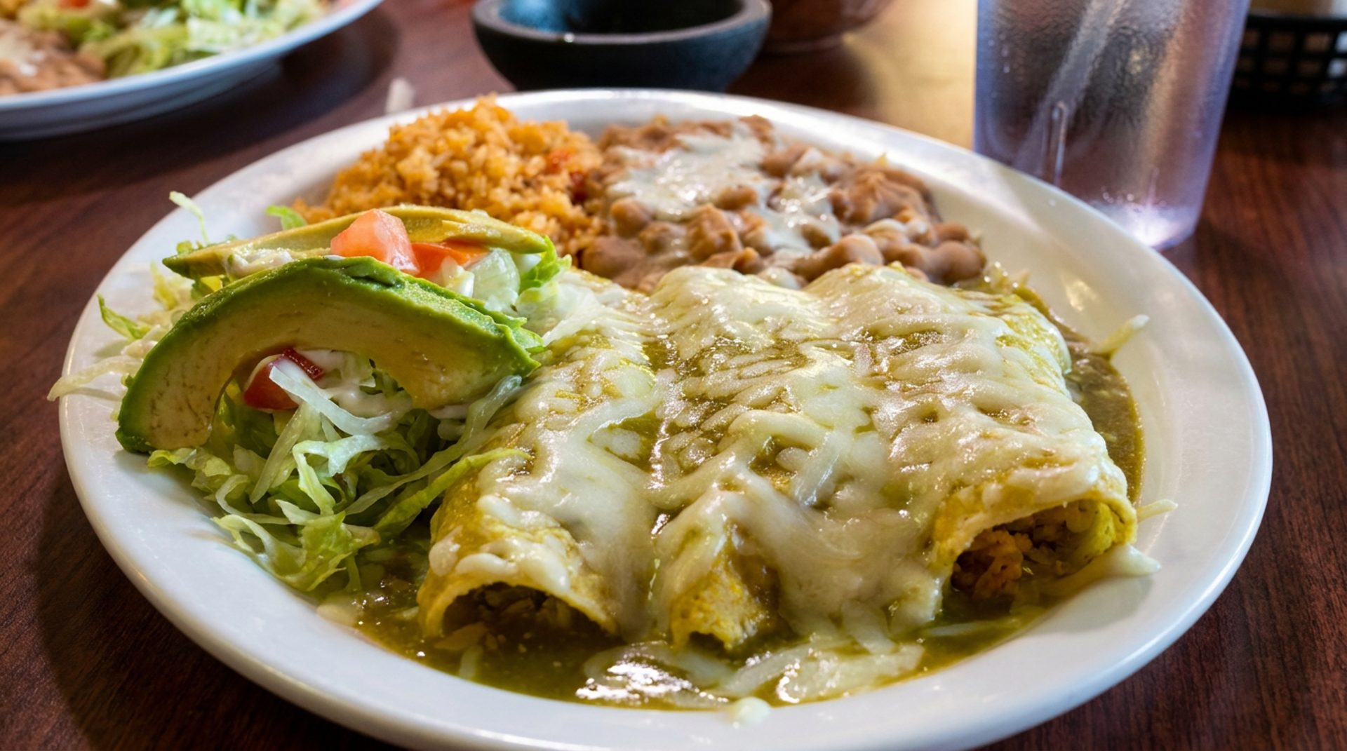 Green sauce enchiladas